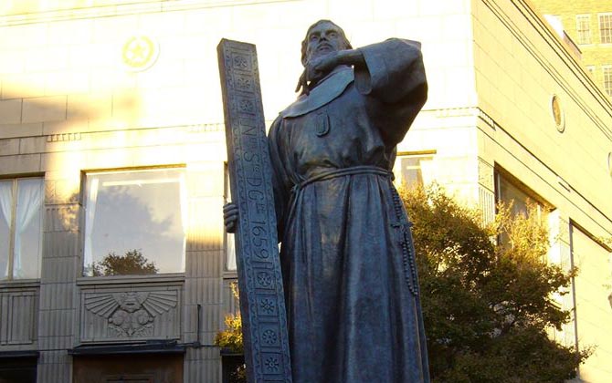 Fray García De San Francisco 